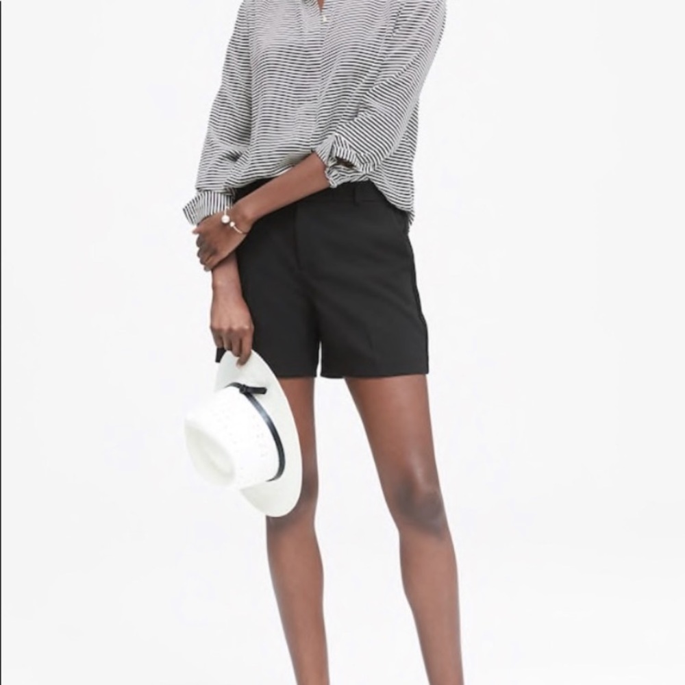 Banana Republic Black Shorts. Size 12